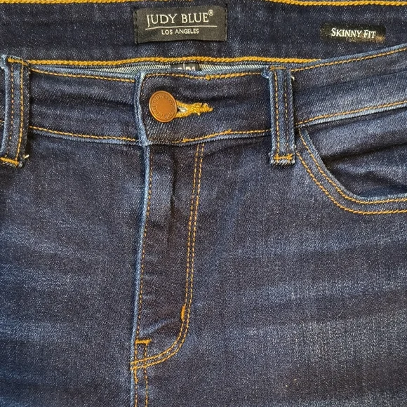 sac968 🧵Judy Blue Skinny Fit Deep Indigo Size 31 Skinny Denim Jeans - Picture 3 of 7